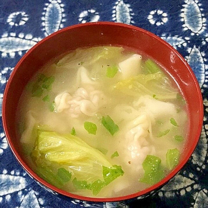 レタスとセロリの葉のワンタンスープ レシピ 作り方 By けいちゃん088 楽天レシピ レタスとセロリの葉のワンタンスープ レシピ 作り方 By けいちゃん088 楽天レシピ